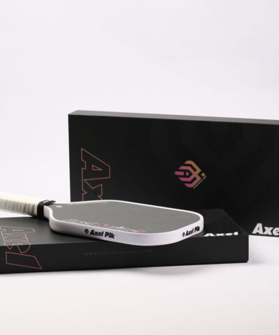 Axel Striker Pro 16mm trắng hộp ngang