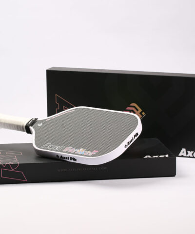 Axel Striker Pro 16mm trắng hộp ngang