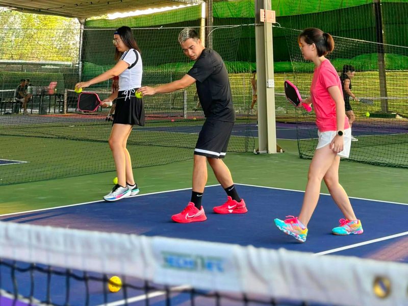 Pickleball: Cách Cải Thiện Kỹ Năng Chơi Nhanh Chóng Cho Người Mới