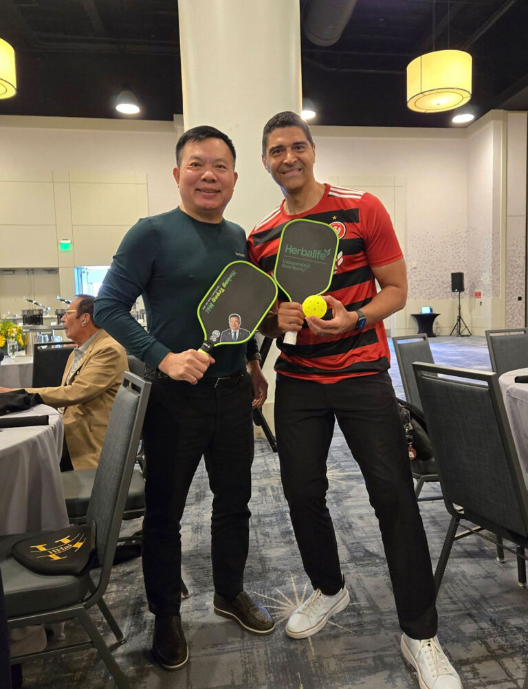 Vợt Pickleball cá nhân hóa Hoàng Trọng Hải